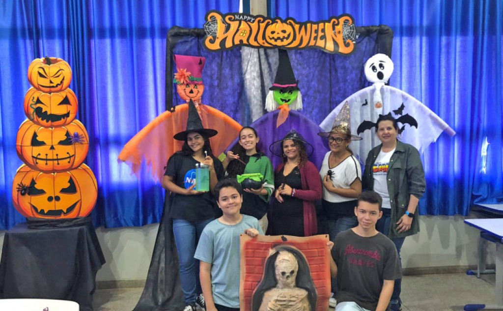 Equipe do Programa Aprendendo Idiomas nas Escolas da Regional de Araguaína promove atividades para mais de 300 estudantes