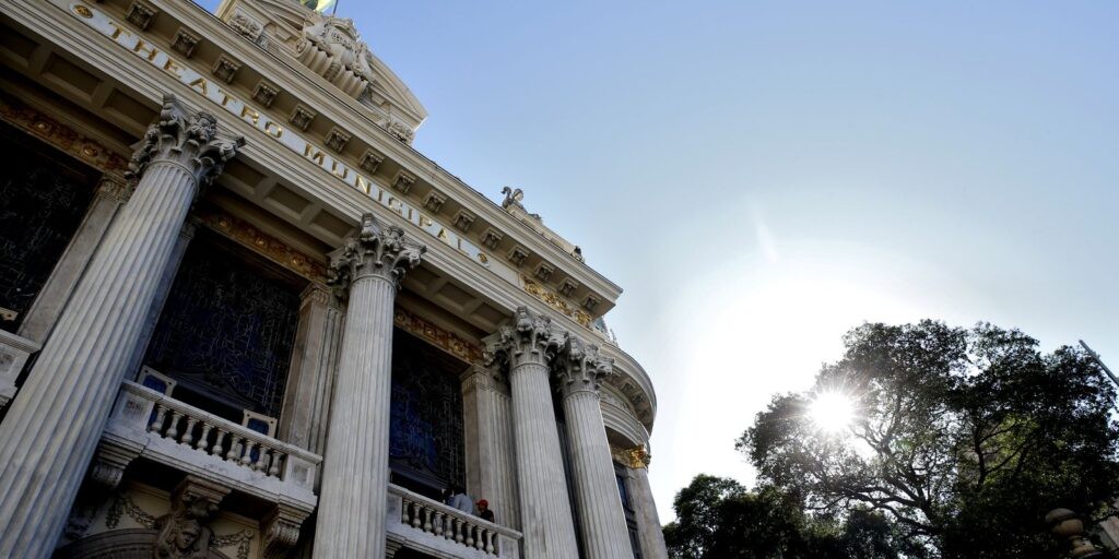 Orquestras sociais se apresentam hoje no Theatro Municipal do Rio