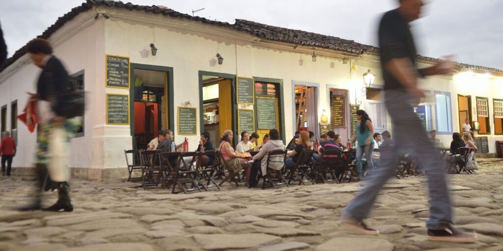 Começa a venda de ingressos para a 20ª Festa Literária de Paraty