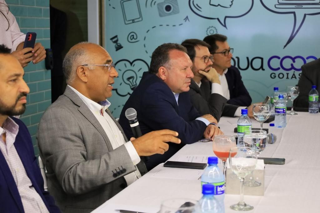 Em reunião com Fórum Empresarial, Rogério Cruz ressalta importância de "parceria com setor produtivo para levar melhorias ao cidadão goianiense"