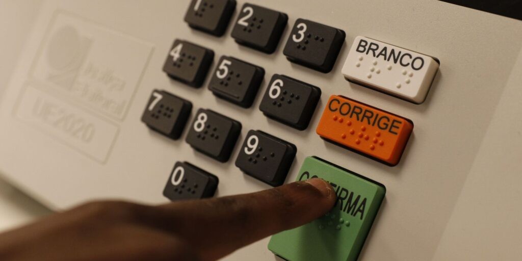 TSE envia ao TCU boletins de urna para realização de auditoria