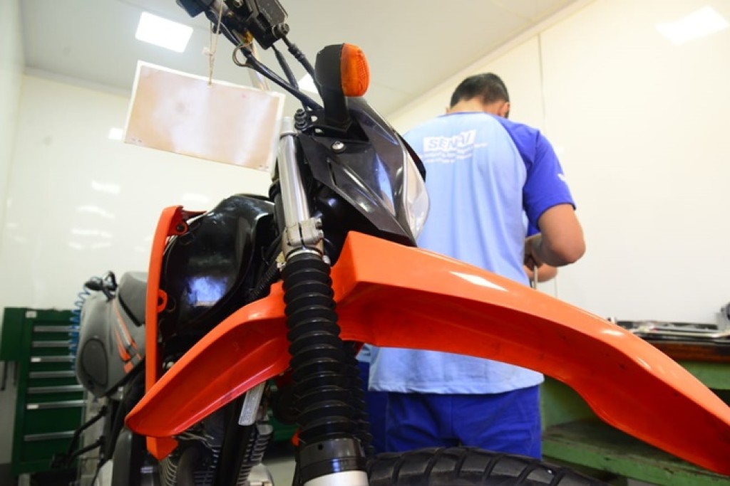 Governo de Goiás amplia vagas para profissionalização de socioeducandos