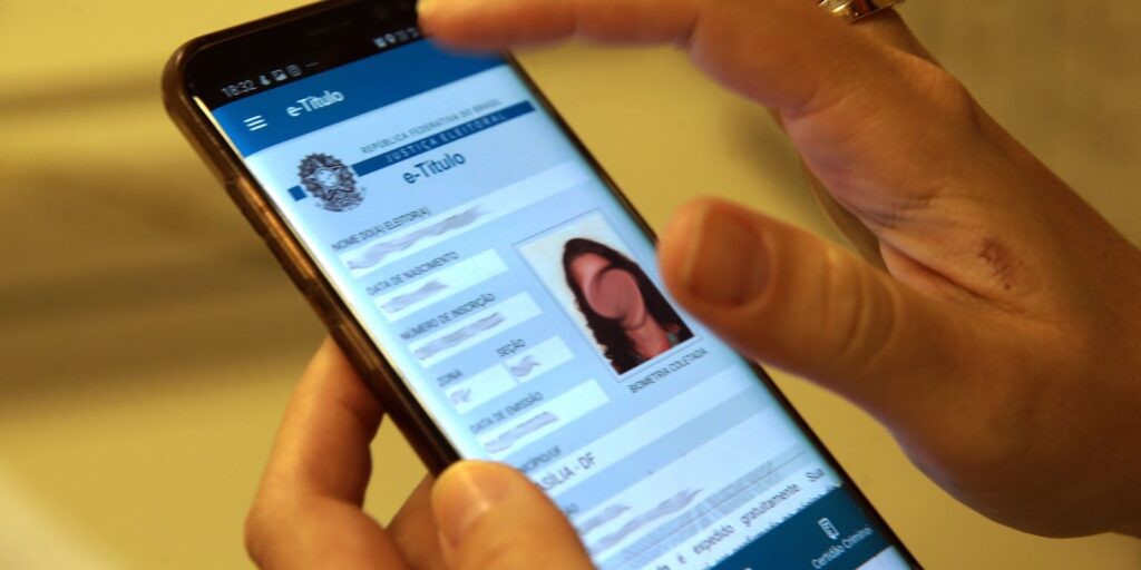 Eleitores têm até sábado para baixar ou atualizar o e-Título