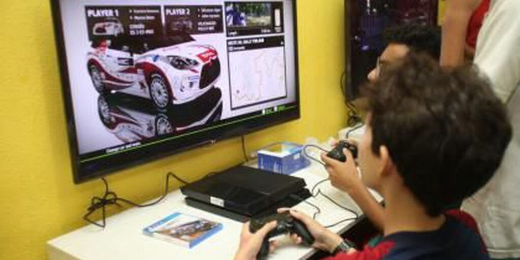 Um em cada dez pais lê termos de consentimento de jogos, diz pesquisa