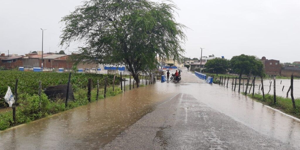 Defesa Civil Nacional alerta sobre tempestades no centro-sul do país