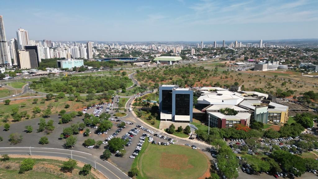 Prefeitura de Goiânia paga salário do funcionalismo nesta sexta-feira (28/10), no Dia do Servidor Público