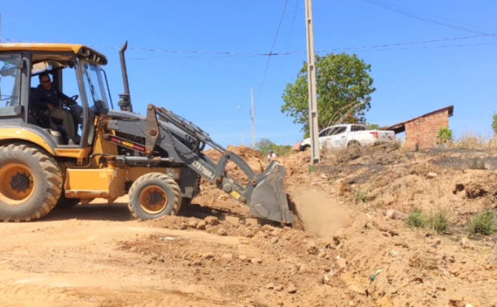 Governo do Tocantins entrega novas Redes de Distribuição e Abastecimento de Água para moradores de municípios da região central do Estado