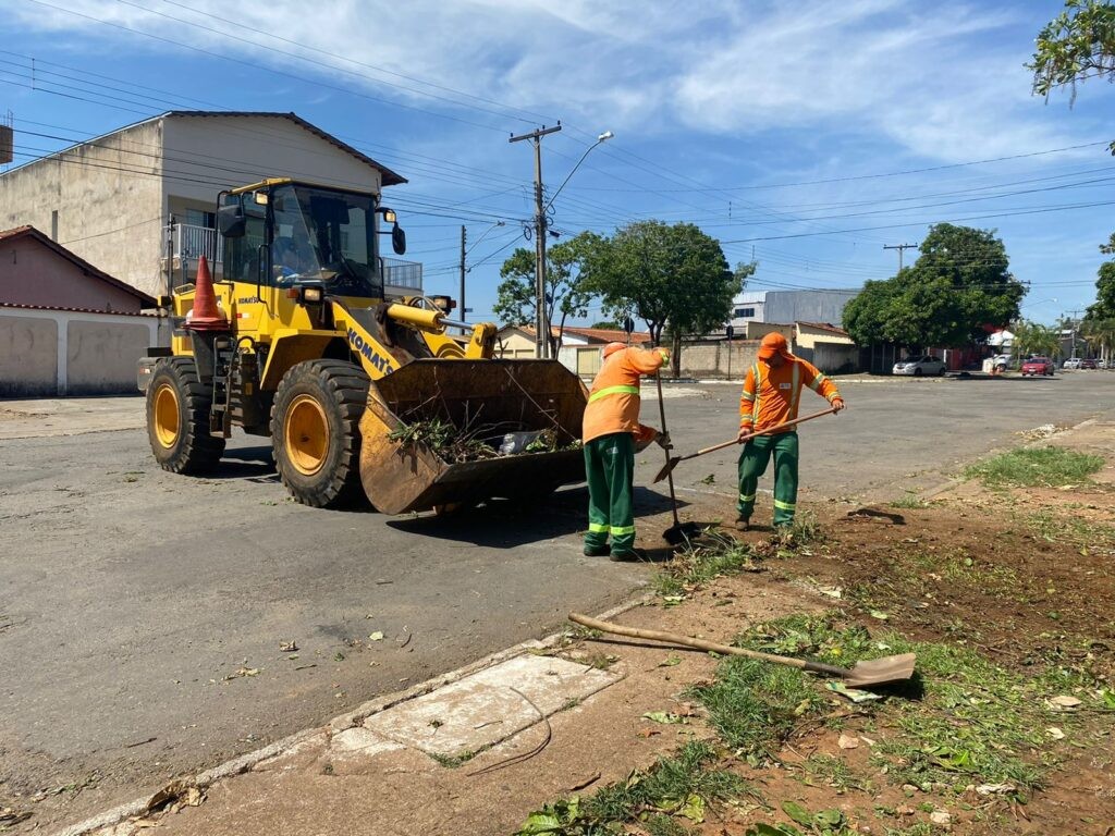 Prefeitura de Goiânia realiza atividades de limpeza em 65 setores, nesta sexta-feira (04/11)
