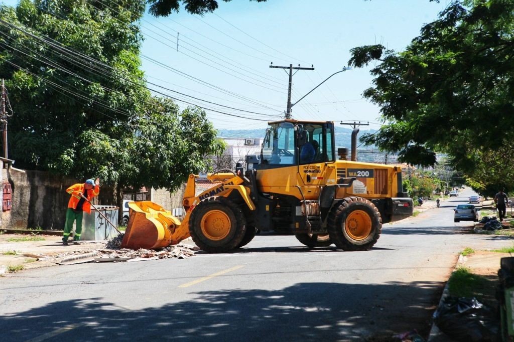 Prefeitura de Goiânia leva serviços de limpeza a 46 bairros da capital, nesta terça-feira (22/11)