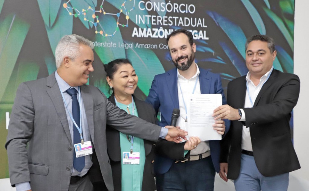 Governo do Tocantins firma contrato com a suíça Mercuria Energy para avançar com a certificação do crédito de carbono jurisdicional florestal