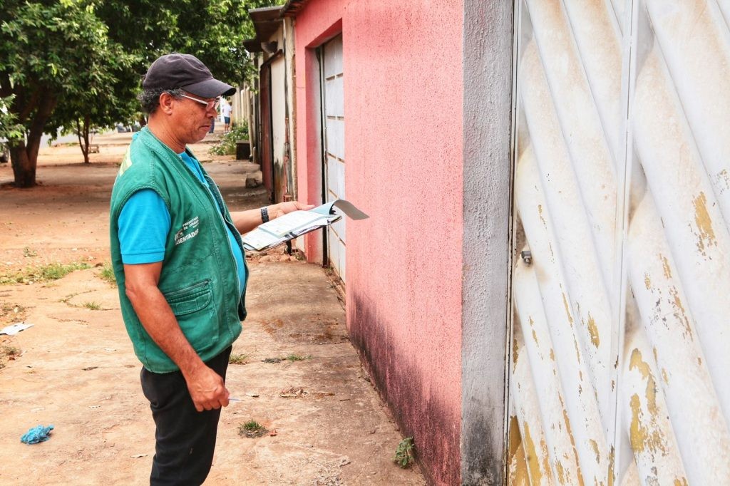Prefeitura de Goiânia reforça ações de orientação e limpeza para reduzir descarte irregular em locais públicos