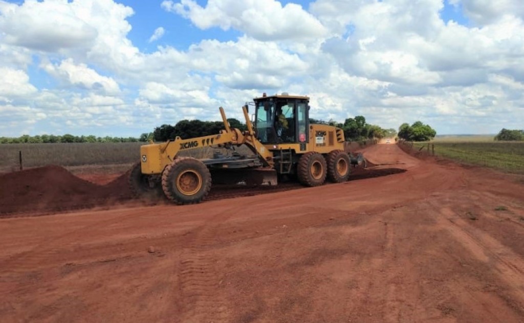 Governo do Tocantins finaliza patrolamento e revestimento primário da TO-365 entre Trevo da Praia e Balsa Rio Tocantins