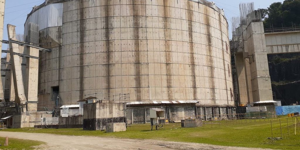 Reinício da concretagem marca retomada de obras de Angra 3