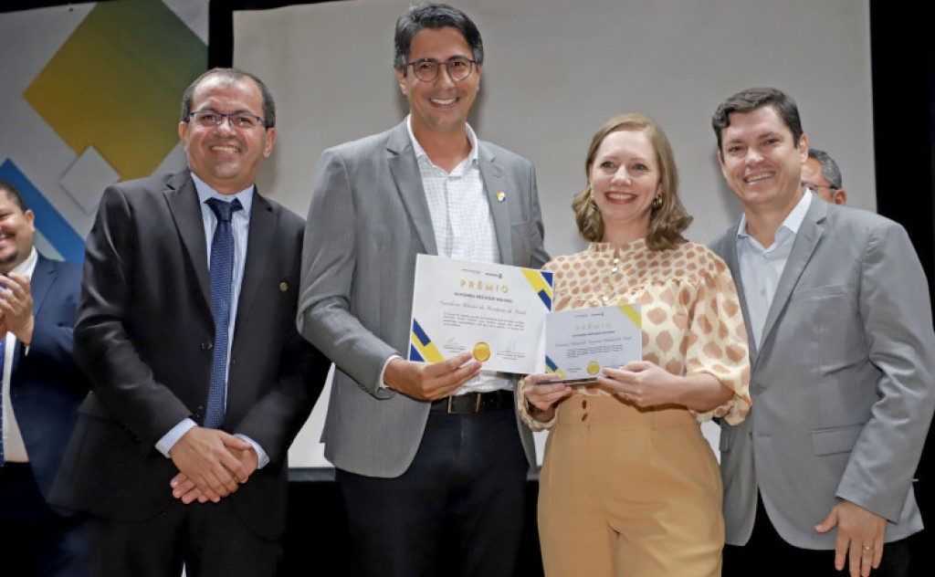 Ouvidoria da SES-TO recebe Prêmio Ouvidoria Destaque 2021-2022