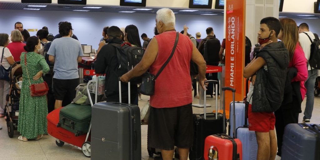 Agência Brasil explica: direitos dos passageiros em atrasos de voos