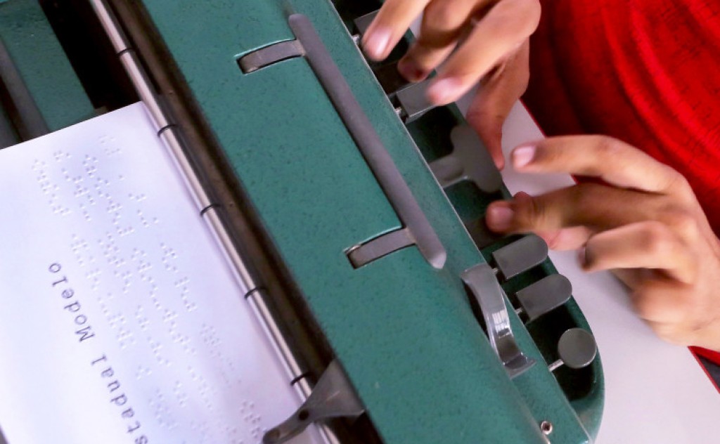 Alunos no Tocantins com deficiência visual poderão solicitar diploma em braille