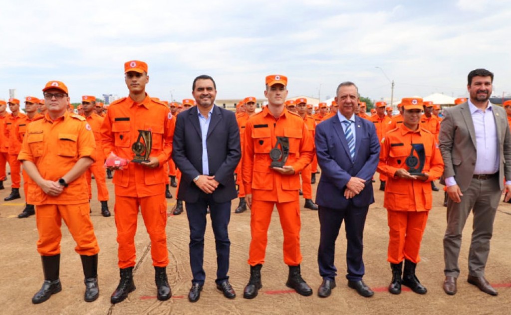 Governo do Tocantins comemora 30 anos do Corpo de Bombeiros com formação dos alunos-soldados e divulgação de novo concurso