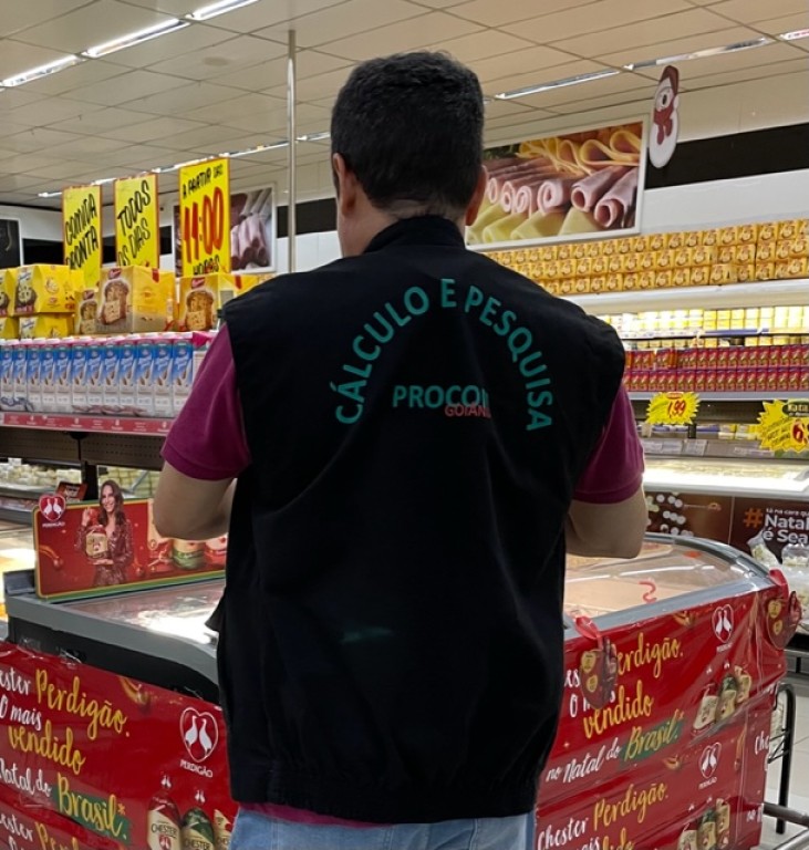 Pesquisa Procon Goiânia aponta diferença de até 328,97% em itens da Ceia de Natal