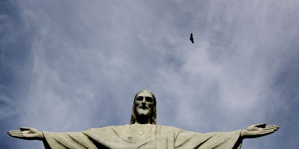 Cristo Redentor será iluminado de verde e amarelo para homenagear Pelé
