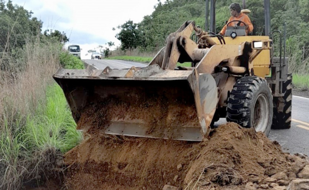 Governo do Tocantins finaliza manutenção rodoviária em sete trechos da regional de Paraíso