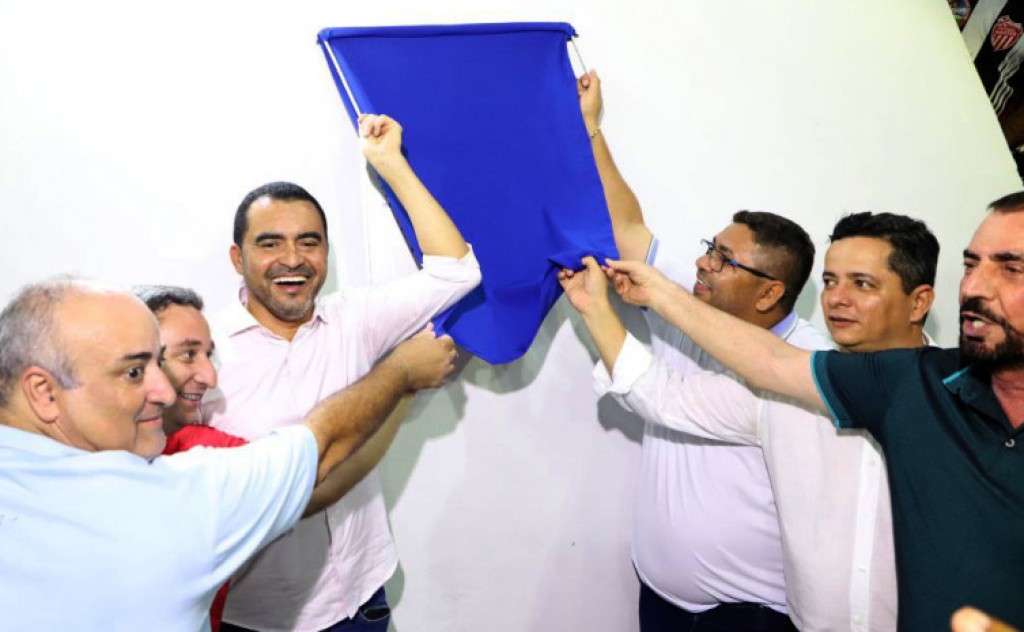 Governador Wanderlei Barbosa entrega reforma do ginásio de esportes do Setor Noroeste em Araguaína e abre oficialmente torneio de futsal