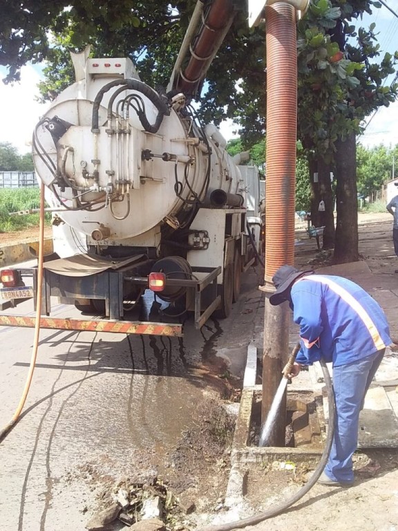 Prefeitura de Goiânia limpa mais de 18 mil bocas de lobo em 2022