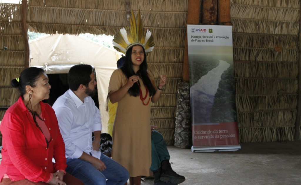 Governo do Tocantins prestigia Brigada Voluntária de Mulheres Xerente durante encontro com o Serviço Florestal americano na aldeia Cachoeirinha