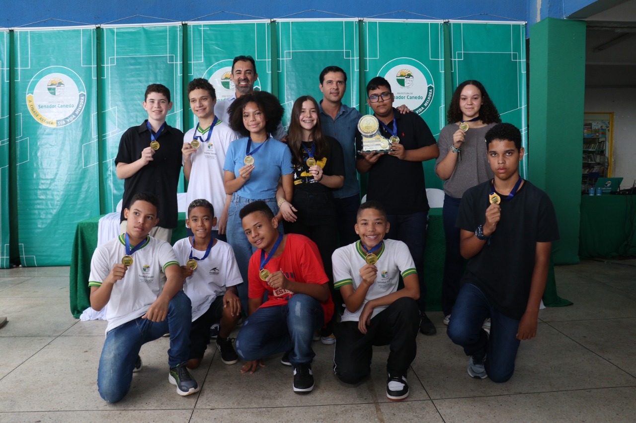 23 alunos de Senador Canedo se destacaram na 17° Olimpíadas Brasileira de Matemática das Escolas Públicas