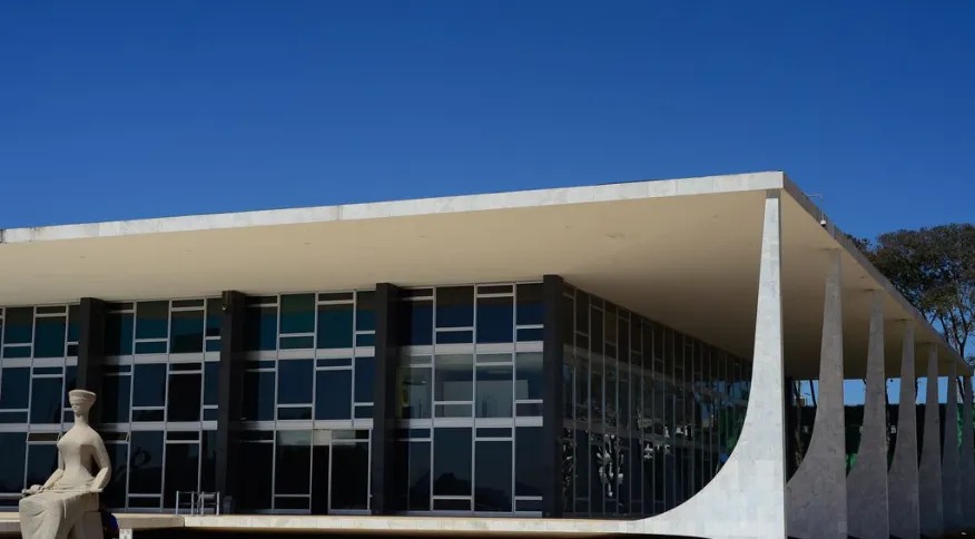 Estados não podem ser obrigados a repassar a municípios ICMS ainda não arrecadado