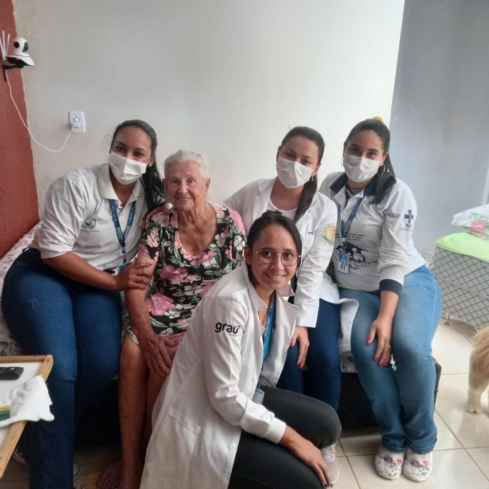 Equipe de enfermagem de Novo Gama promove acompanhamento do quadro de saúde de idosos no município
