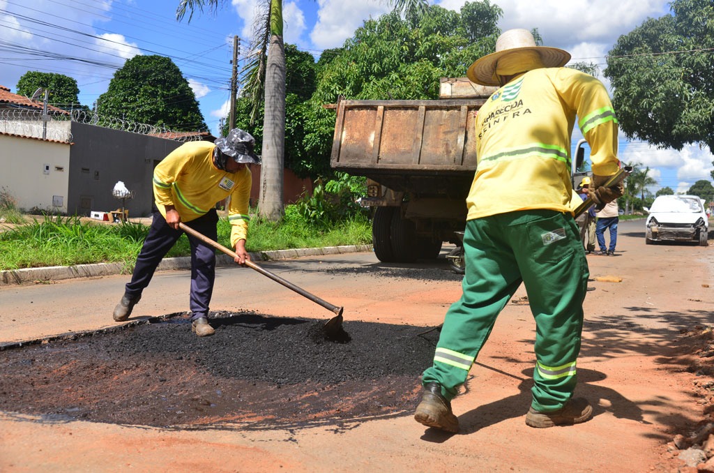 Prefeitura de Aparecida intensifica operação tapa-buraco durante período chuvoso