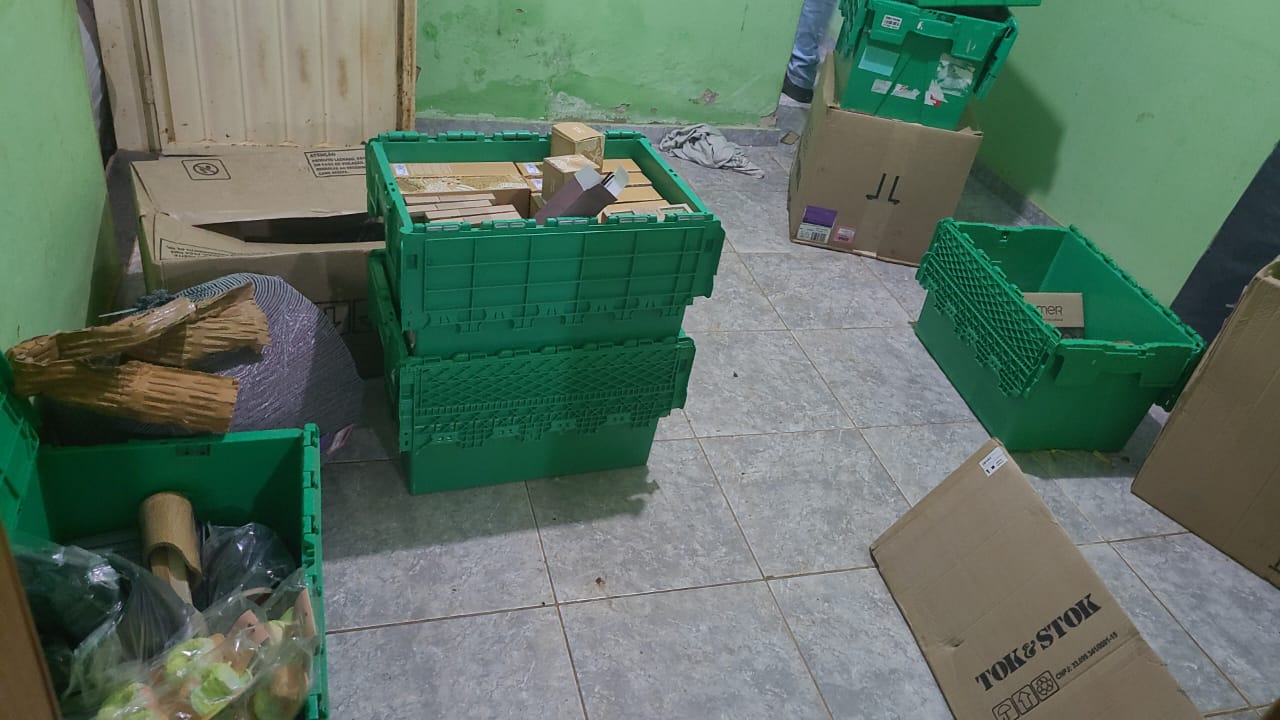 Polícia Civil prende três por roubar carga da Tok Stok