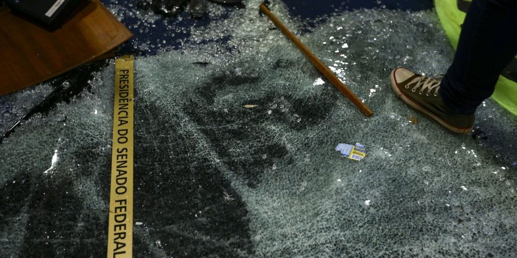 Iphan e Ibram vão recuperar obras de arte danificadas por terroristas