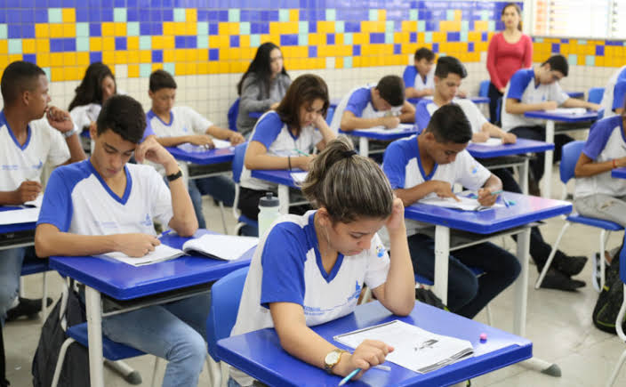 Pré-matrículas para estudantes novatos ingressarem na rede estadual de ensino já iniciaram