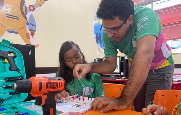 Governo de Goiás abre vagas para monitores de robótica em Jataí e Luziânia