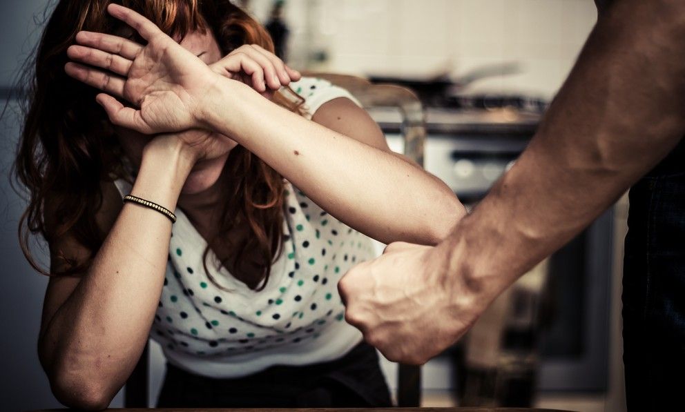 DPE-GO consegue suspensão de visitas de pai acusado de violência doméstica