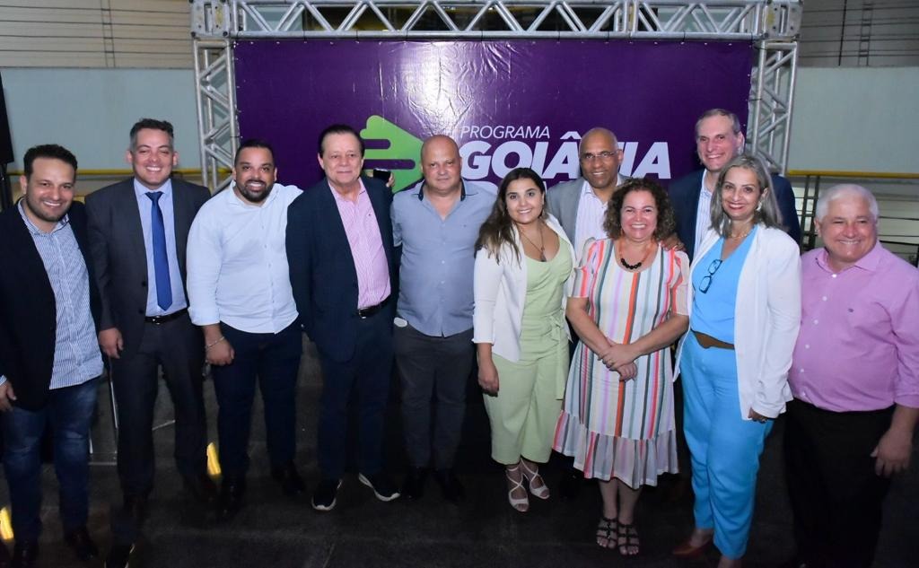 Prefeito assina Ordem de Serviço da reforma do Centro de Zoonoses