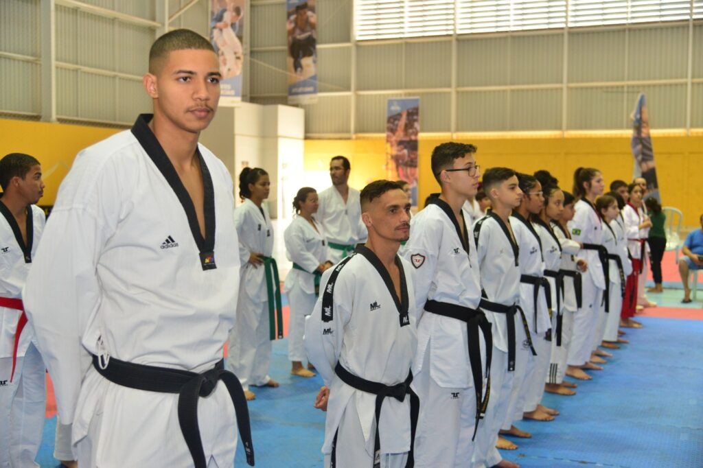 Aparecida de Goiânia conquista vaga na seleção brasileira de taekwondo