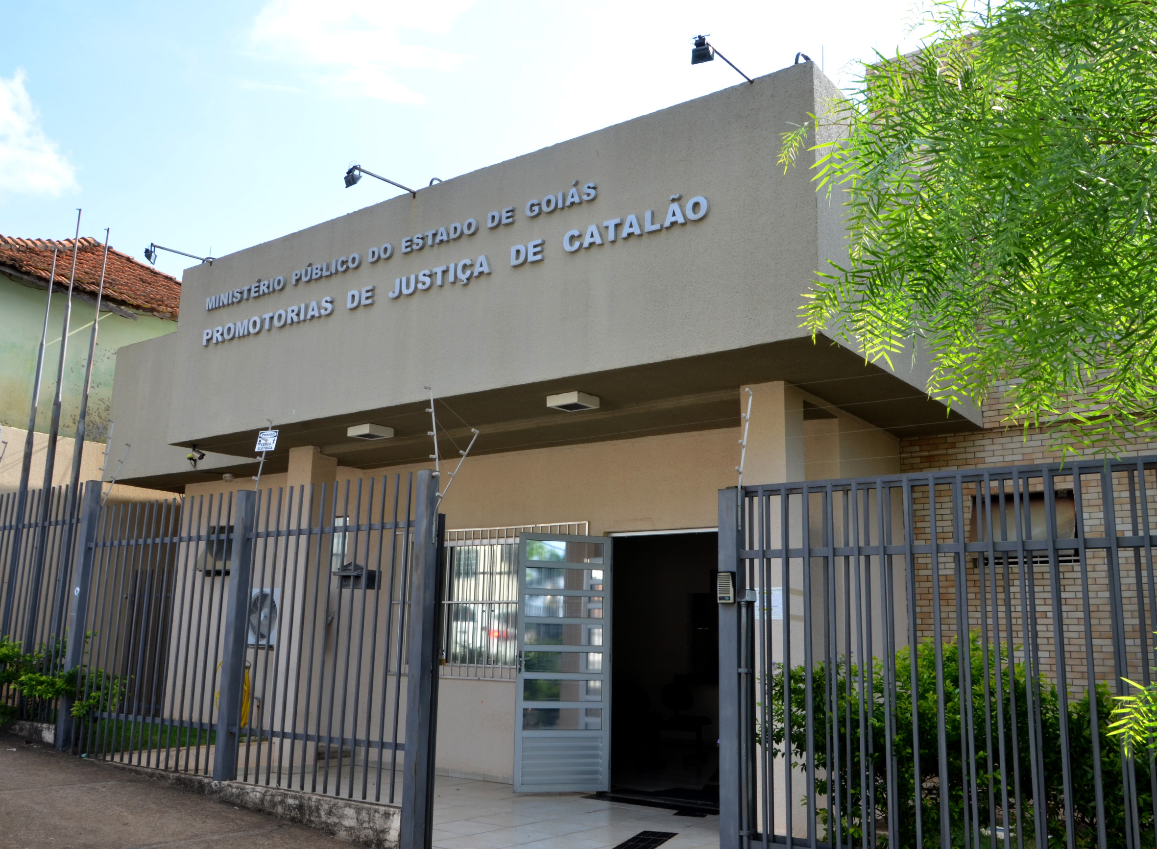 Liminar pedida pelo MPGO é acolhida e Justiça determina à Câmara de Catalão adequação