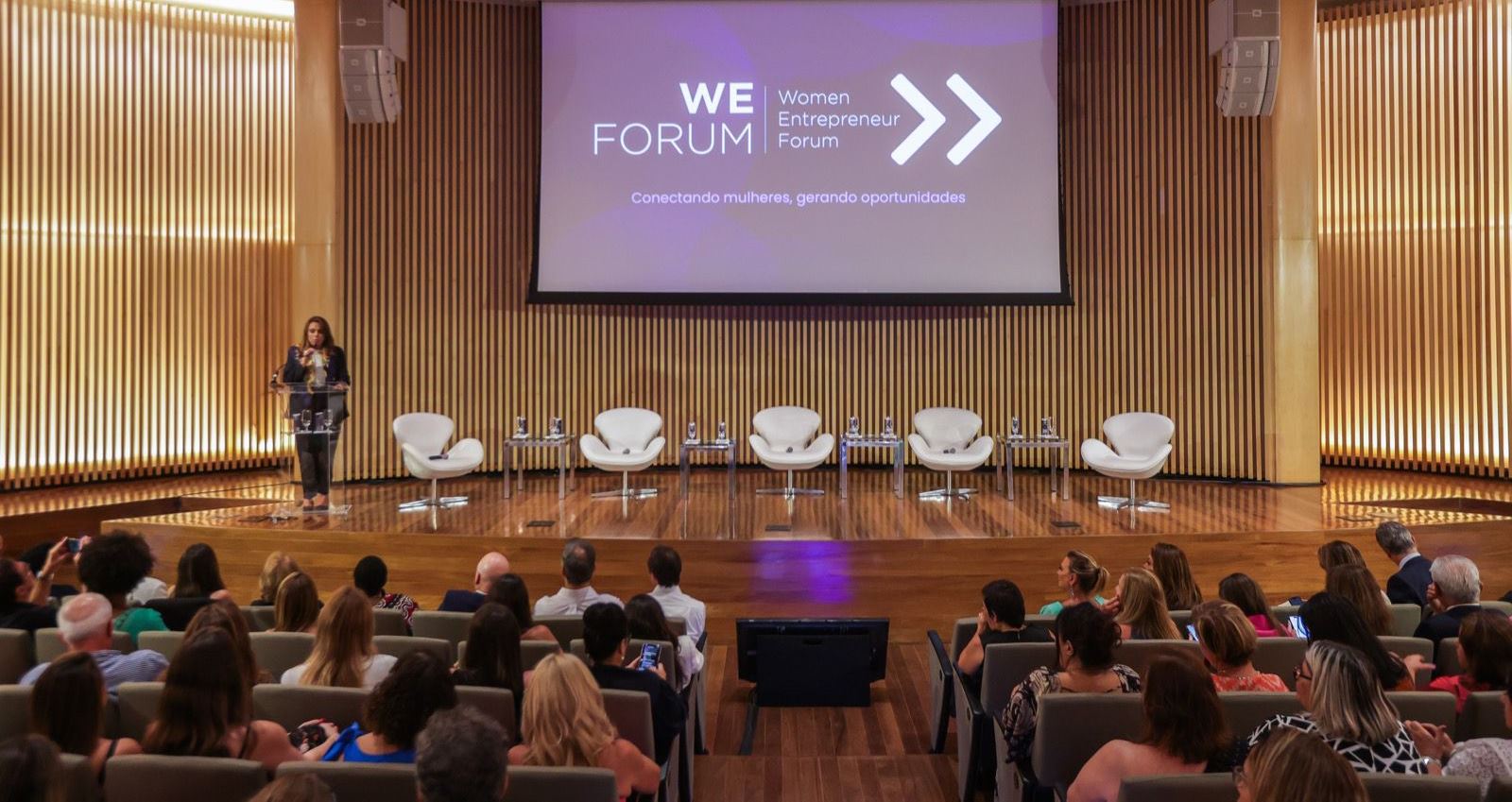 Gracinha Caiado apresenta ações do Goiás Social a empresárias durante evento no Rio de Janeiro