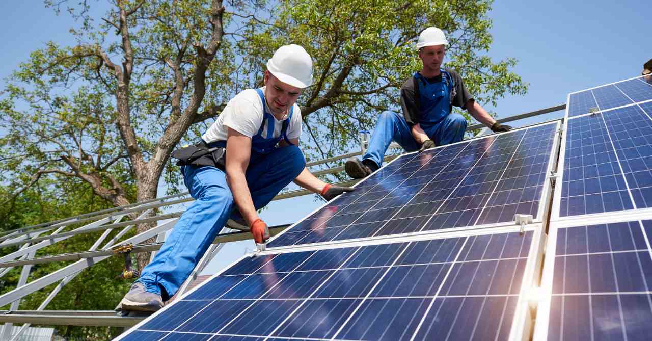 Governo Lula zera imposto federal de painéis solares