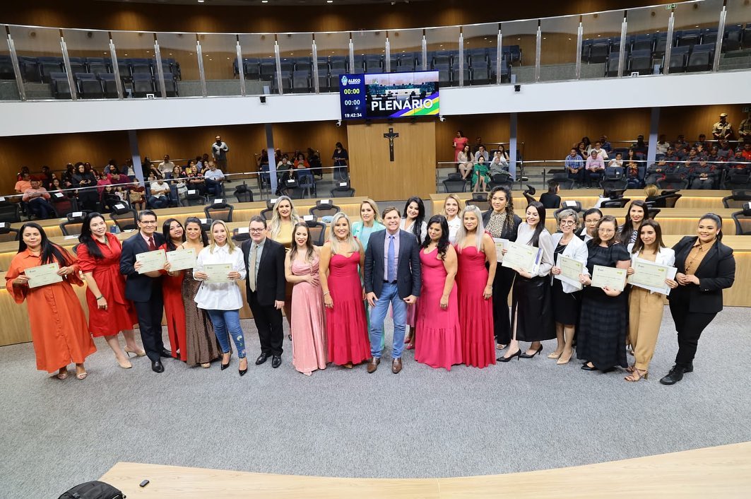 Bruno Peixoto realiza homenagem para  empreendedoras goianas