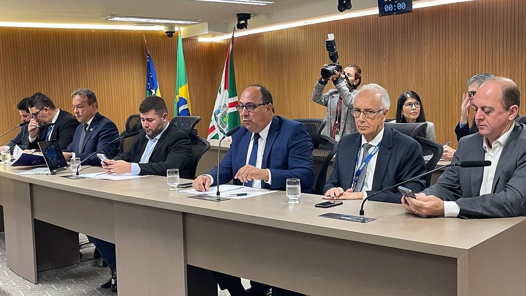 Lineu Olimpio é eleito presidente da Comissão de Minas e Energia