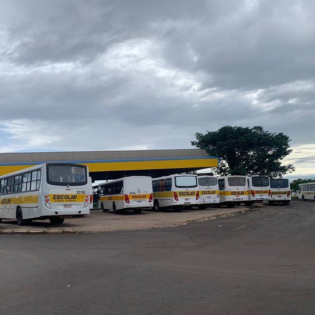 Frota escolar de Luziânia é aprovada em vistoria do Detran