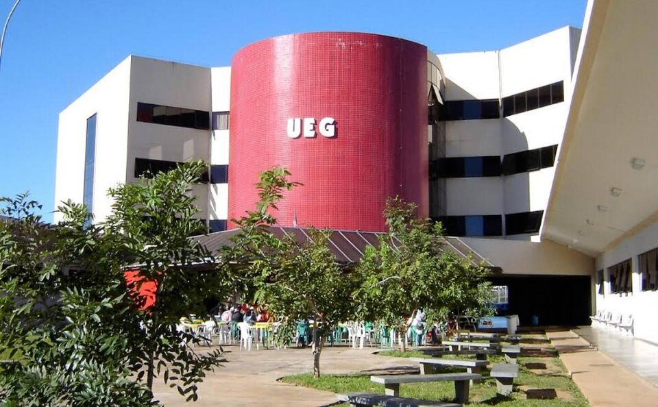 UEG publica edital de aproveitamento de vagas pelo Enem
