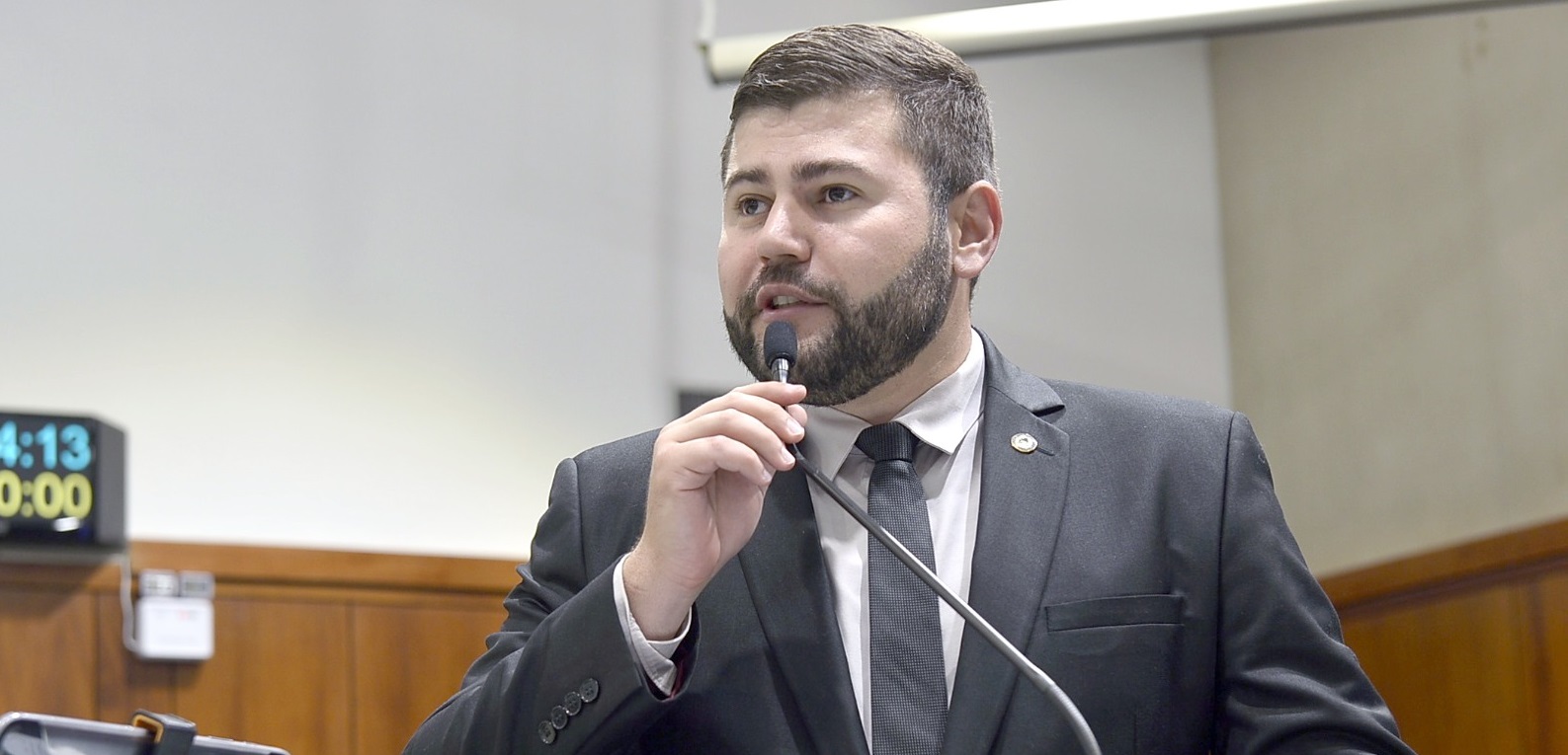 Deputado Amilton Filho propõe em projeto o fim de trote universitário