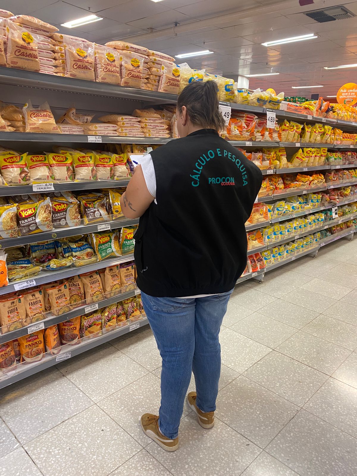 Procon Goiânia aponta variação de até 92,53% no preço de produtos da cesta básica