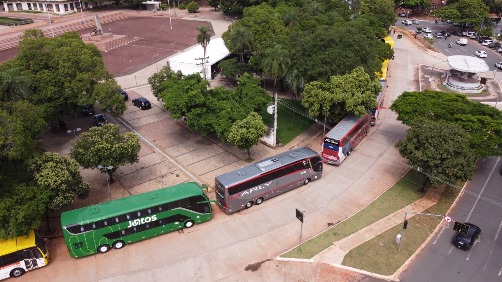 Goiás apresenta novos ônibus que vão atender linhas entre municípios