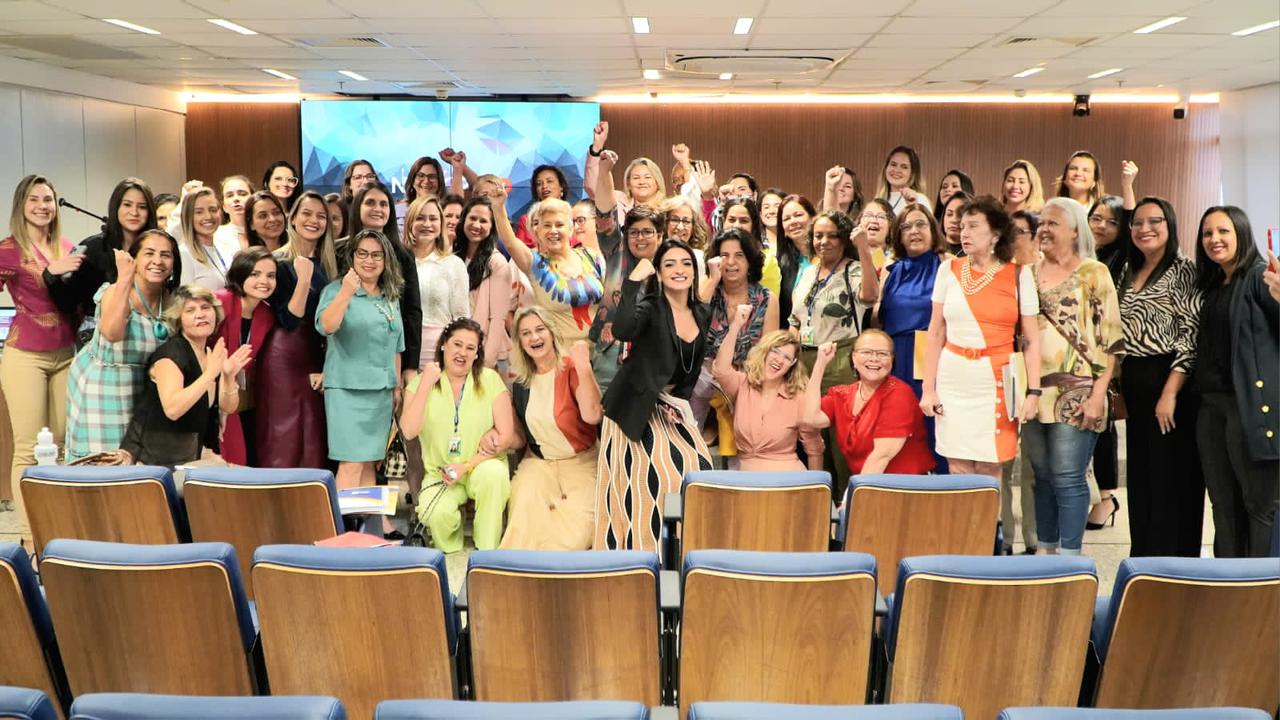 Dra. Zeli participa do 1º Encontro de Mulheres do Legislativo