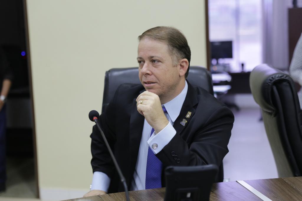 Farmácias terão que alertar sobre os riscos da automedicação